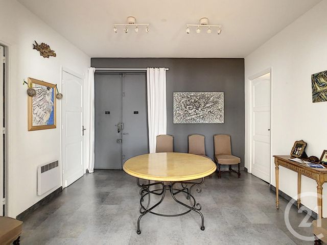 Afficher la photo en grand Appartement F3 à vendre - 3 pièces - 111.82 m2 - CANNES - 06 - PROVENCE-ALPES-COTE-D-AZUR - Century 21 Adhère Transactions