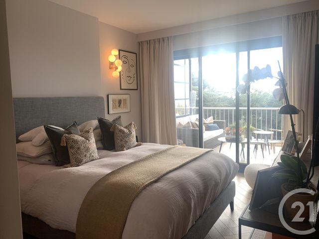 Afficher la photo en grand Appartement F4 à vendre - 4 pièces - 104.0 m2 - CANNES - 06 - PROVENCE-ALPES-COTE-D-AZUR - Century 21 Adhère Transactions