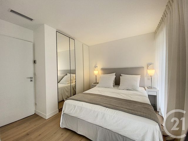Afficher la photo en grand Appartement F3 à vendre - 3 pièces - 91.0 m2 - CANNES - 06 - PROVENCE-ALPES-COTE-D-AZUR - Century 21 Adhère Transactions