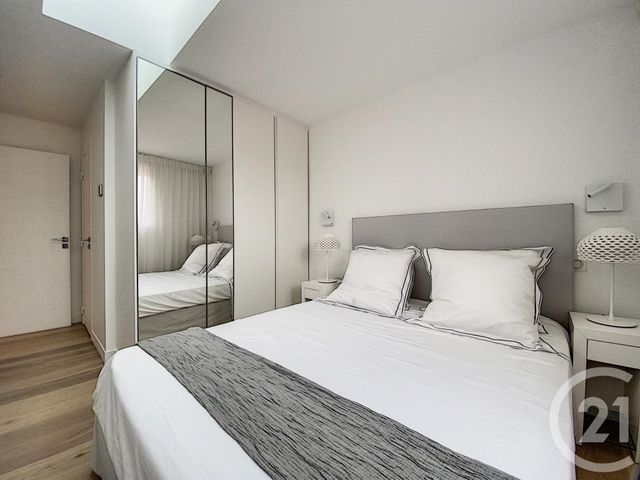 Afficher la photo en grand Appartement F3 à vendre - 3 pièces - 91.0 m2 - CANNES - 06 - PROVENCE-ALPES-COTE-D-AZUR - Century 21 Adhère Transactions