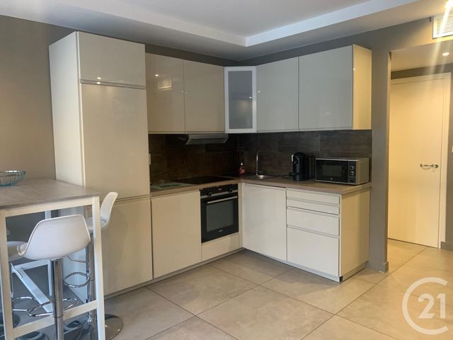Afficher la photo en grand Appartement F3 à vendre - 3 pièces - 49.0 m2 - CANNES - 06 - PROVENCE-ALPES-COTE-D-AZUR - Century 21 Adhère Transactions