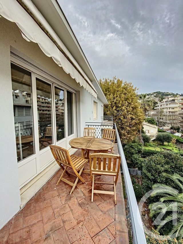 Afficher la photo en grand Appartement F3 à vendre - 3 pièces - 49.0 m2 - CANNES - 06 - PROVENCE-ALPES-COTE-D-AZUR - Century 21 Adhère Transactions
