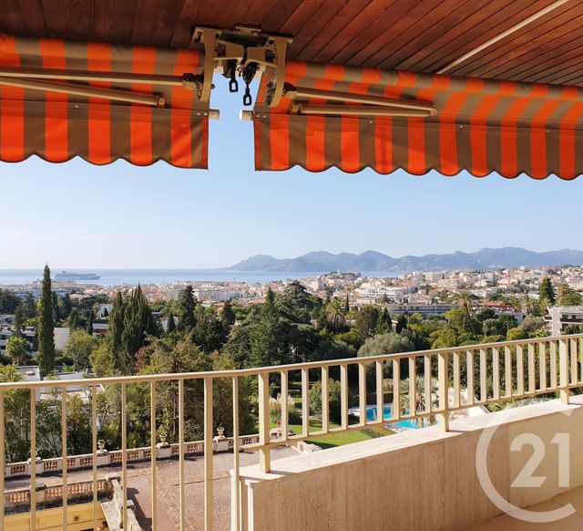 Afficher la photo en grand Appartement F4 à vendre - 4 pièces - 128.0 m2 - CANNES - 06 - PROVENCE-ALPES-COTE-D-AZUR - Century 21 Adhère Transactions