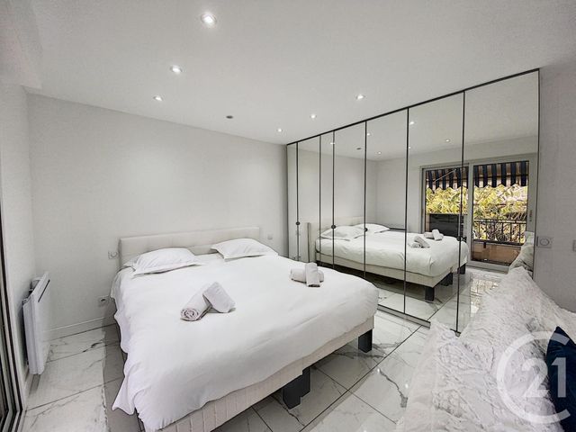 Afficher la photo en grand Appartement F2 à vendre - 2 pièces - 48.0 m2 - CANNES - 06 - PROVENCE-ALPES-COTE-D-AZUR - Century 21 Adhère Transactions