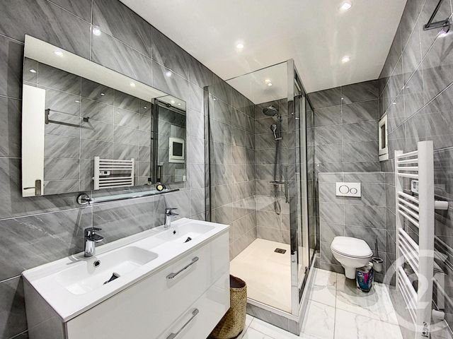Afficher la photo en grand Appartement F2 à vendre - 2 pièces - 48.0 m2 - CANNES - 06 - PROVENCE-ALPES-COTE-D-AZUR - Century 21 Adhère Transactions