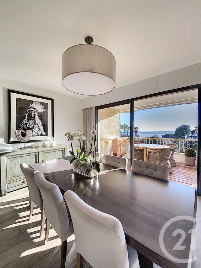 Appartement F3 à vendre - 3 pièces - 103.0 m2 - CANNES - 06 - PROVENCE-ALPES-COTE-D-AZUR - Century 21 Adhère Transactions Appartement F3 à vendre - 3 pièces - 103.0 m2 - CANNES - 06 - PROVENCE-ALPES-COTE-D-AZUR - Century 21 Adhère Transactions