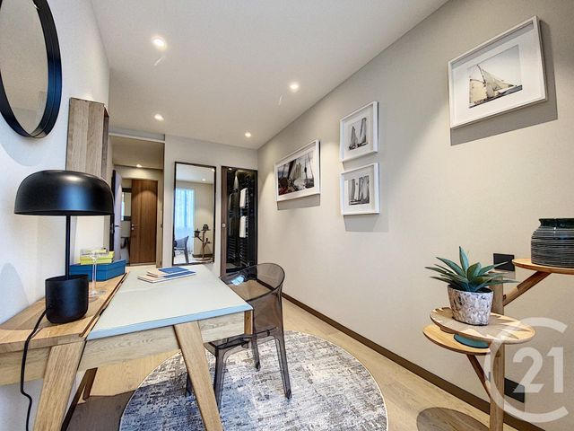 Appartement F5 à vendre - 5 pièces - 180.0 m2 - CANNES - 06 - PROVENCE-ALPES-COTE-D-AZUR - Century 21 Adhère Transactions Appartement F5 à vendre - 5 pièces - 180.0 m2 - CANNES - 06 - PROVENCE-ALPES-COTE-D-AZUR - Century 21 Adhère Transactions