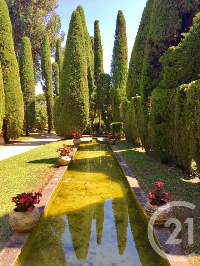 Appartement F5 à vendre - 5 pièces - 180.0 m2 - CANNES - 06 - PROVENCE-ALPES-COTE-D-AZUR - Century 21 Adhère Transactions Appartement F5 à vendre - 5 pièces - 180.0 m2 - CANNES - 06 - PROVENCE-ALPES-COTE-D-AZUR - Century 21 Adhère Transactions