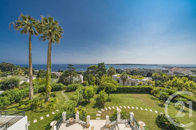 Appartement F4 à vendre - 4 pièces - 145.0 m2 - CANNES - 06 - PROVENCE-ALPES-COTE-D-AZUR - Century 21 Adhère Transactions