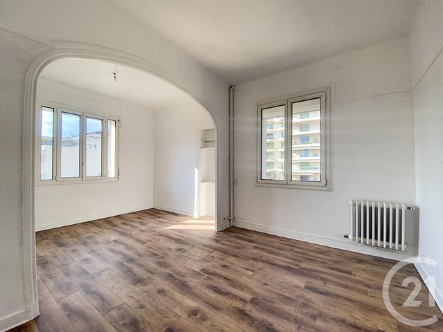 Appartement F2 à louer - 2 pièces - 48.0 m2 - CANNES - 06 - PROVENCE-ALPES-COTE-D-AZUR - Century 21 Adhère Transactions Appartement F2 à louer - 2 pièces - 48.0 m2 - CANNES - 06 - PROVENCE-ALPES-COTE-D-AZUR - Century 21 Adhère Transactions