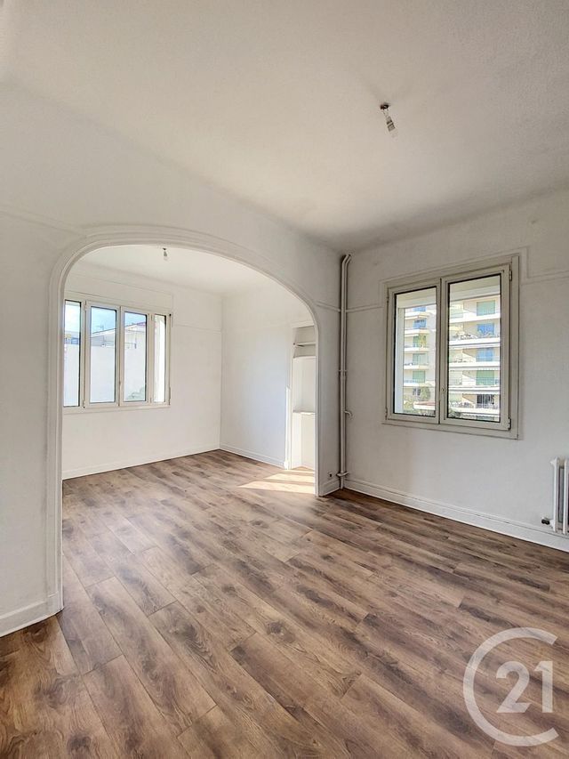 Appartement F2 à louer - 2 pièces - 48.0 m2 - CANNES - 06 - PROVENCE-ALPES-COTE-D-AZUR - Century 21 Adhère Transactions Appartement F2 à louer - 2 pièces - 48.0 m2 - CANNES - 06 - PROVENCE-ALPES-COTE-D-AZUR - Century 21 Adhère Transactions
