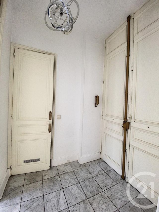 Afficher la photo en grand Appartement F3 à vendre - 3 pièces - 77.84 m2 - CANNES - 06 - PROVENCE-ALPES-COTE-D-AZUR - Century 21 Adhère Transactions
