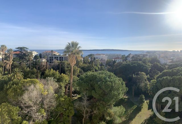 Afficher la photo en grand Appartement F2 à vendre - 2 pièces - 48.73 m2 - CANNES - 06 - PROVENCE-ALPES-COTE-D-AZUR - Century 21 Adhère Transactions
