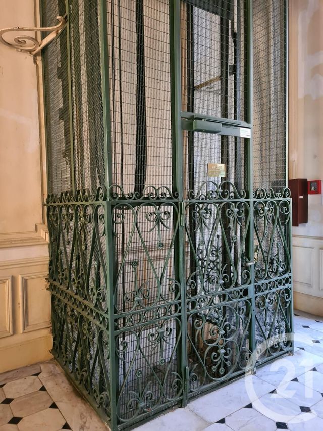 Appartement F3 à vendre - 3 pièces - 92.21 m2 - CANNES - 06 - PROVENCE-ALPES-COTE-D-AZUR - Century 21 Adhère Transactions Appartement F3 à vendre - 3 pièces - 92.21 m2 - CANNES - 06 - PROVENCE-ALPES-COTE-D-AZUR - Century 21 Adhère Transactions