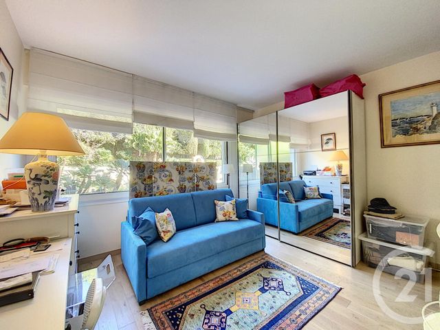Appartement F3 à vendre - 3 pièces - 107.0 m2 - CANNES - 06 - PROVENCE-ALPES-COTE-D-AZUR - Century 21 Adhère Transactions Appartement F3 à vendre - 3 pièces - 107.0 m2 - CANNES - 06 - PROVENCE-ALPES-COTE-D-AZUR - Century 21 Adhère Transactions