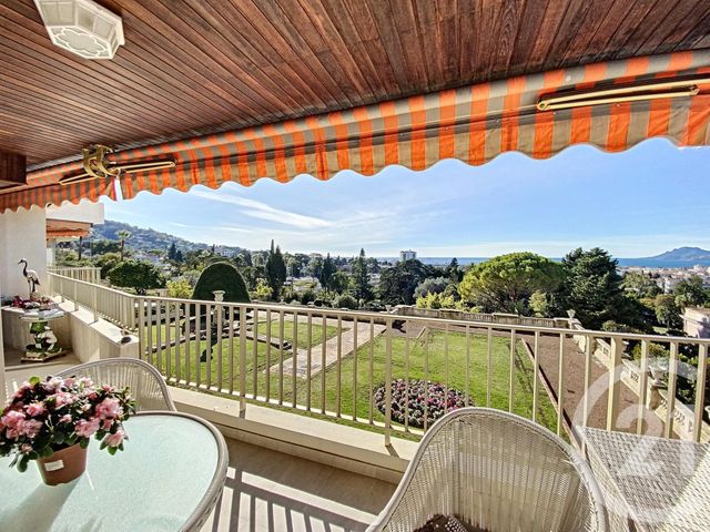 Appartement F3 à vendre - 3 pièces - 107.0 m2 - CANNES - 06 - PROVENCE-ALPES-COTE-D-AZUR - Century 21 Adhère Transactions Appartement F3 à vendre - 3 pièces - 107.0 m2 - CANNES - 06 - PROVENCE-ALPES-COTE-D-AZUR - Century 21 Adhère Transactions
