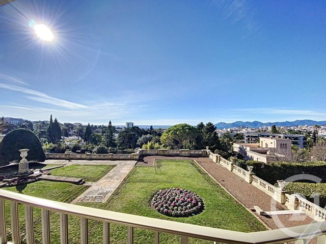 Appartement F3 à vendre - 3 pièces - 107.0 m2 - CANNES - 06 - PROVENCE-ALPES-COTE-D-AZUR - Century 21 Adhère Transactions Appartement F3 à vendre - 3 pièces - 107.0 m2 - CANNES - 06 - PROVENCE-ALPES-COTE-D-AZUR - Century 21 Adhère Transactions