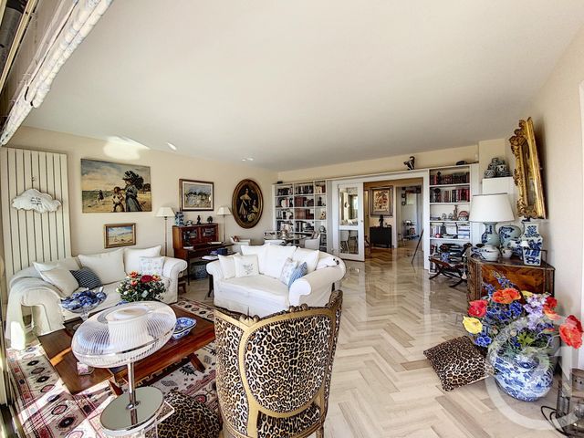 Appartement F3 à vendre - 3 pièces - 107.0 m2 - CANNES - 06 - PROVENCE-ALPES-COTE-D-AZUR - Century 21 Adhère Transactions Appartement F3 à vendre - 3 pièces - 107.0 m2 - CANNES - 06 - PROVENCE-ALPES-COTE-D-AZUR - Century 21 Adhère Transactions