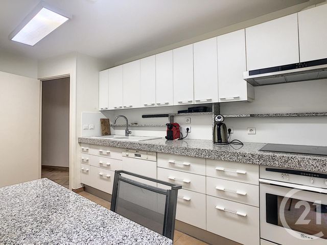 Appartement F4 à vendre - 4 pièces - 118.23 m2 - CANNES - 06 - PROVENCE-ALPES-COTE-D-AZUR - Century 21 Adhère Transactions Appartement F4 à vendre - 4 pièces - 118.23 m2 - CANNES - 06 - PROVENCE-ALPES-COTE-D-AZUR - Century 21 Adhère Transactions