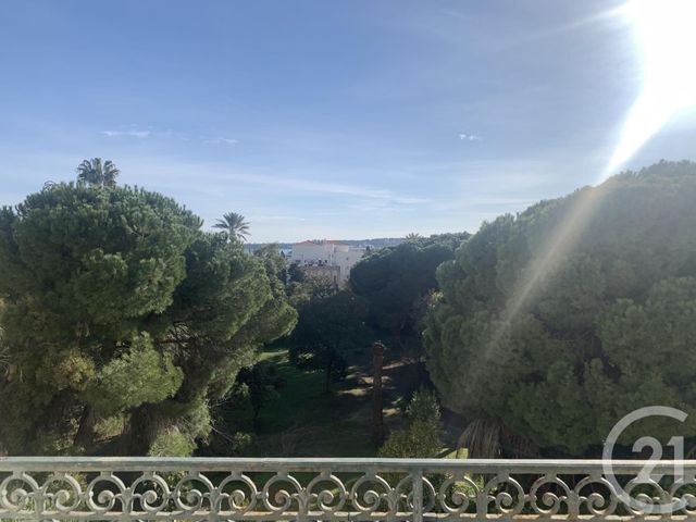 Afficher la photo en grand Appartement F2 à vendre - 2 pièces - 56.32 m2 - CANNES - 06 - PROVENCE-ALPES-COTE-D-AZUR - Century 21 Adhère Transactions