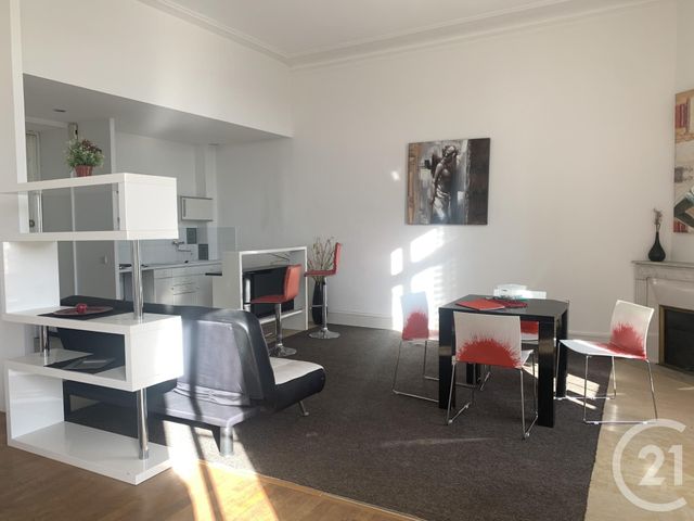 Afficher la photo en grand Appartement F2 à vendre - 2 pièces - 56.32 m2 - CANNES - 06 - PROVENCE-ALPES-COTE-D-AZUR - Century 21 Adhère Transactions