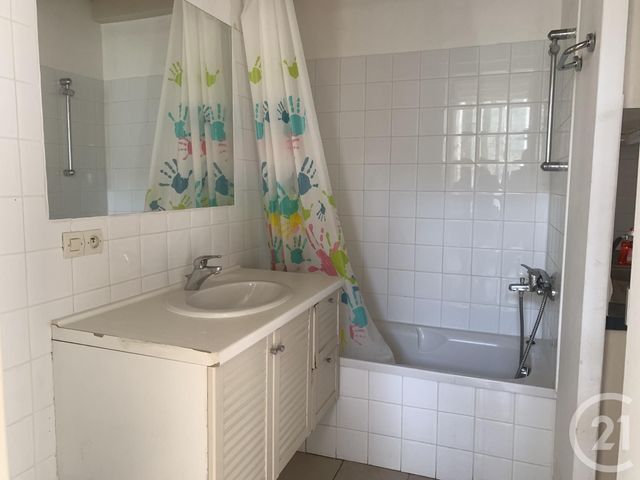 Appartement F2 à vendre - 2 pièces - 72.56 m2 - CANNES - 06 - PROVENCE-ALPES-COTE-D-AZUR - Century 21 Adhère Transactions Appartement F2 à vendre - 2 pièces - 72.56 m2 - CANNES - 06 - PROVENCE-ALPES-COTE-D-AZUR - Century 21 Adhère Transactions