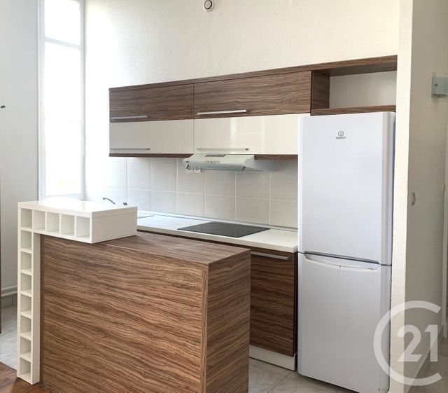 Afficher la photo en grand Appartement F2 à vendre - 2 pièces - 50.0 m2 - CANNES - 06 - PROVENCE-ALPES-COTE-D-AZUR - Century 21 Adhère Transactions