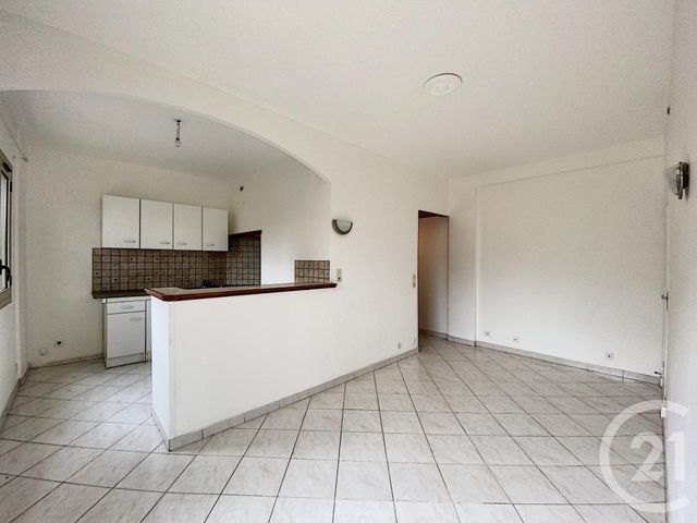 Afficher la photo en grand Appartement F2 à vendre - 2 pièces - 37.16 m2 - CANNES - 06 - PROVENCE-ALPES-COTE-D-AZUR - Century 21 Adhère Transactions