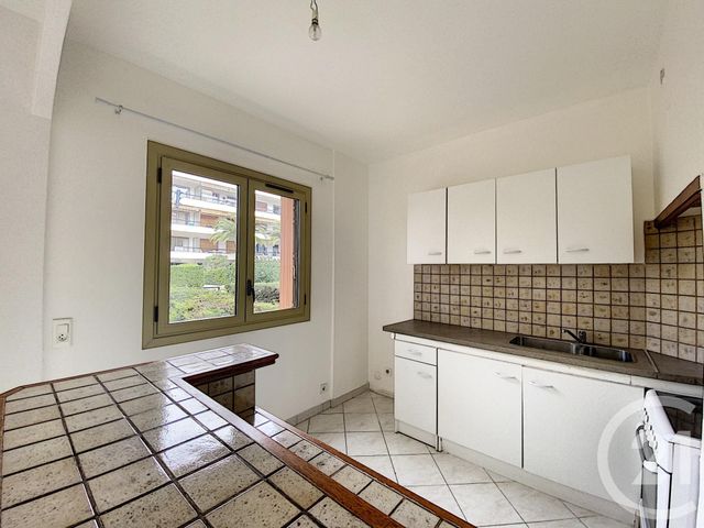 Afficher la photo en grand Appartement F2 à vendre - 2 pièces - 37.16 m2 - CANNES - 06 - PROVENCE-ALPES-COTE-D-AZUR - Century 21 Adhère Transactions
