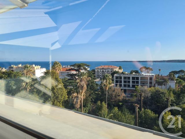 Afficher la photo en grand Appartement F2 à vendre - 2 pièces - 37.22 m2 - CANNES - 06 - PROVENCE-ALPES-COTE-D-AZUR - Century 21 Adhère Transactions