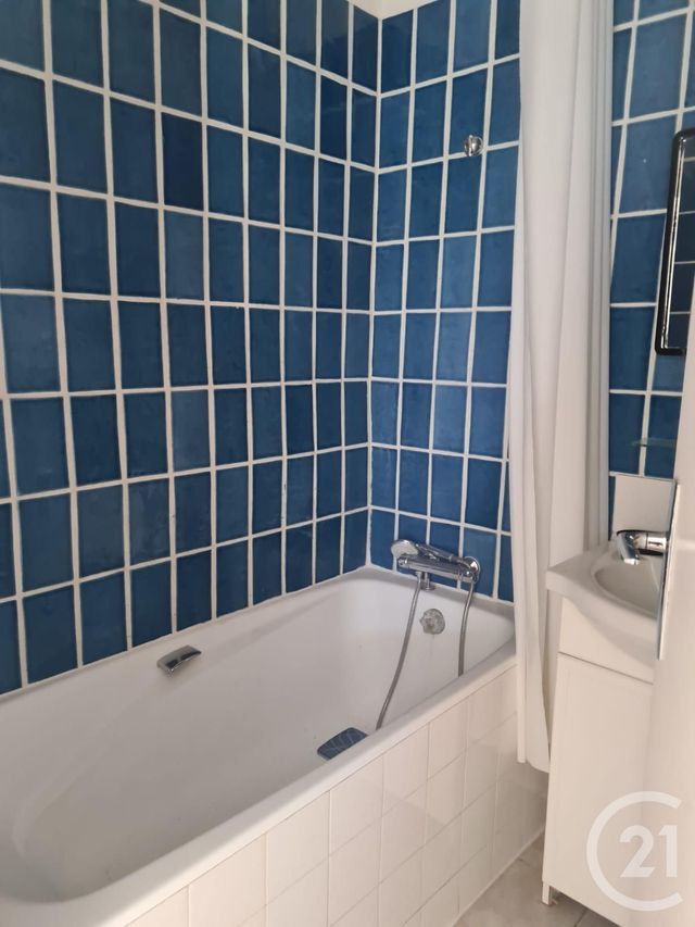 Afficher la photo en grand Appartement F2 à vendre - 2 pièces - 37.22 m2 - CANNES - 06 - PROVENCE-ALPES-COTE-D-AZUR - Century 21 Adhère Transactions