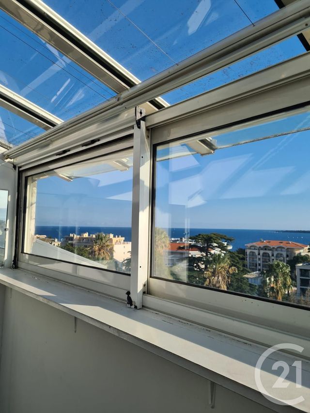 Afficher la photo en grand Appartement F2 à vendre - 2 pièces - 37.22 m2 - CANNES - 06 - PROVENCE-ALPES-COTE-D-AZUR - Century 21 Adhère Transactions