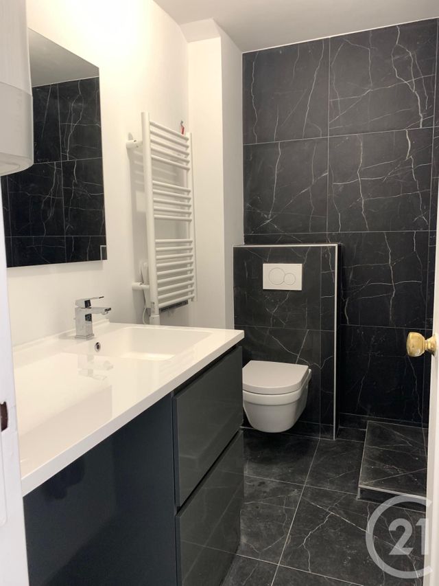 Afficher la photo en grand Appartement F1 à vendre - 1 pièce - 21.0 m2 - CANNES - 06 - PROVENCE-ALPES-COTE-D-AZUR - Century 21 Adhère Transactions