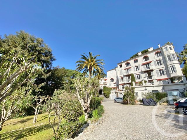 Afficher la photo en grand Appartement F3 à louer - 4 pièces - 136.91 m2 - CANNES - 06 - PROVENCE-ALPES-COTE-D-AZUR - Century 21 Adhère Transactions