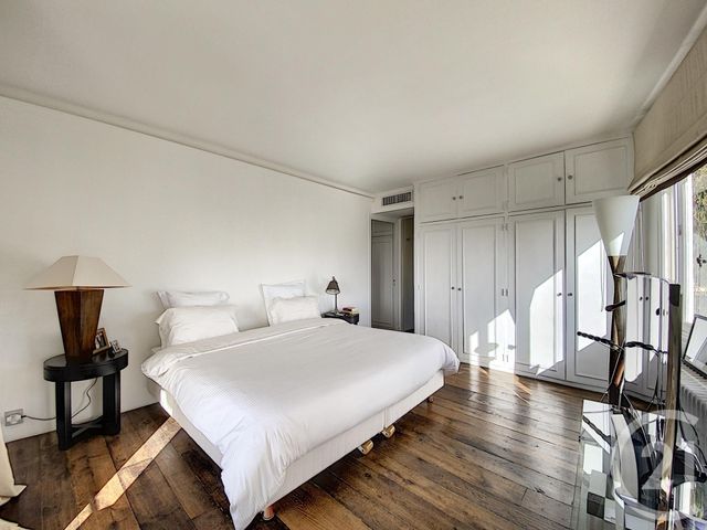 Afficher la photo en grand Appartement F3 à louer - 4 pièces - 136.91 m2 - CANNES - 06 - PROVENCE-ALPES-COTE-D-AZUR - Century 21 Adhère Transactions