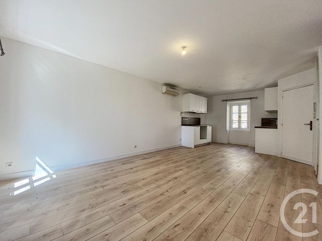 Afficher la photo en grand Appartement F2 à louer - 2 pièces - 41.9 m2 - VALBONNE - 06 - PROVENCE-ALPES-COTE-D-AZUR - Century 21 Adhère Transactions