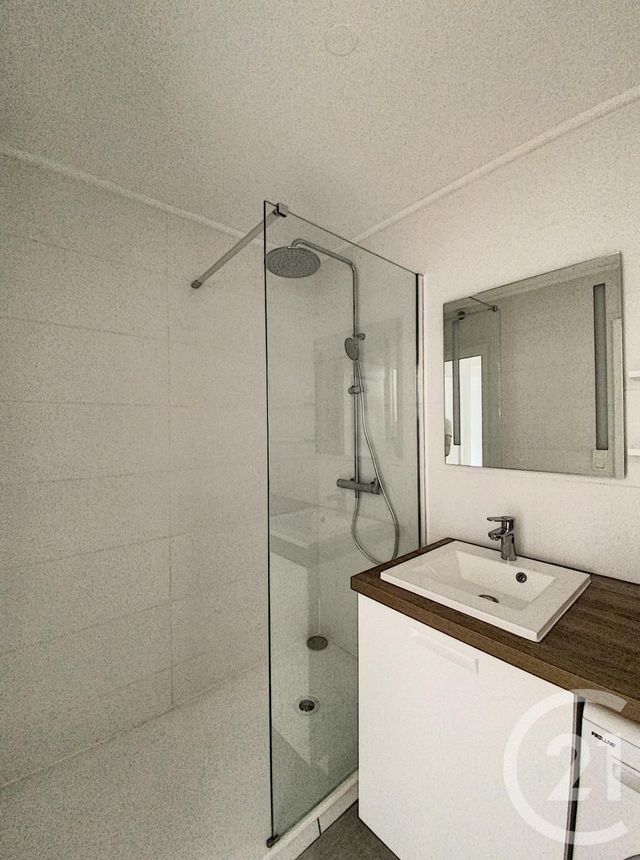 Afficher la photo en grand Appartement F2 à louer - 2 pièces - 41.9 m2 - VALBONNE - 06 - PROVENCE-ALPES-COTE-D-AZUR - Century 21 Adhère Transactions