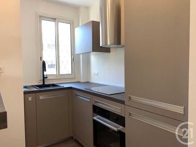 Afficher la photo en grand Appartement F2 à vendre - 2 pièces - 38.0 m2 - CANNES - 06 - PROVENCE-ALPES-COTE-D-AZUR - Century 21 Adhère Transactions