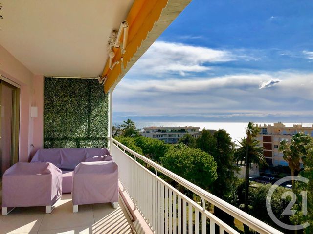 Afficher la photo en grand Appartement F3 à vendre - 3 pièces - 86.01 m2 - CANNES - 06 - PROVENCE-ALPES-COTE-D-AZUR - Century 21 Adhère Transactions