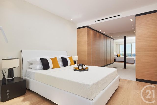 Afficher la photo en grand Appartement F4 à vendre - 4 pièces - 105.0 m2 - CANNES - 06 - PROVENCE-ALPES-COTE-D-AZUR - Century 21 Adhère Transactions