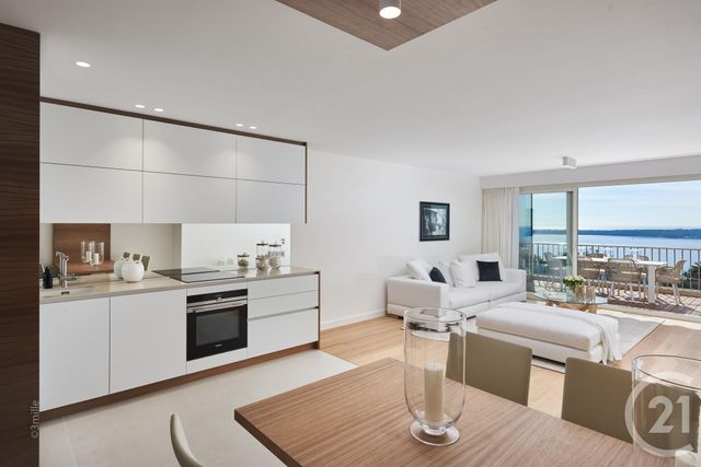 Afficher la photo en grand Appartement F4 à vendre - 4 pièces - 105.0 m2 - CANNES - 06 - PROVENCE-ALPES-COTE-D-AZUR - Century 21 Adhère Transactions