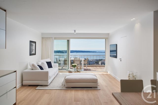 Afficher la photo en grand Appartement F4 à vendre - 4 pièces - 105.0 m2 - CANNES - 06 - PROVENCE-ALPES-COTE-D-AZUR - Century 21 Adhère Transactions