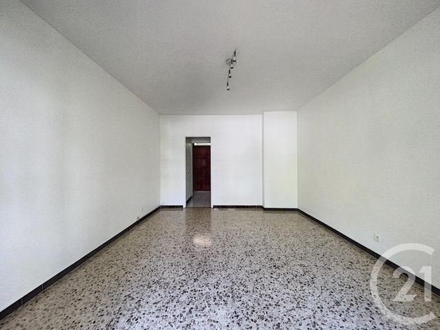 Afficher la photo en grand Appartement F1 à louer - 1 pièce - 28.52 m2 - CANNES - 06 - PROVENCE-ALPES-COTE-D-AZUR - Century 21 Adhère Transactions