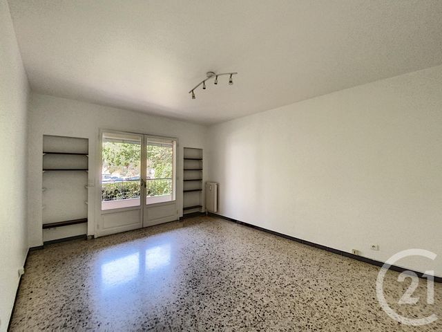 Afficher la photo en grand Appartement F1 à louer - 1 pièce - 28.52 m2 - CANNES - 06 - PROVENCE-ALPES-COTE-D-AZUR - Century 21 Adhère Transactions