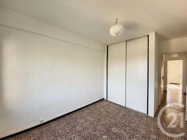 Afficher la photo en grand Appartement F3 à louer - 3 pièces - 54.52 m2 - GRASSE - 06 - PROVENCE-ALPES-COTE-D-AZUR - Century 21 Adhère Transactions