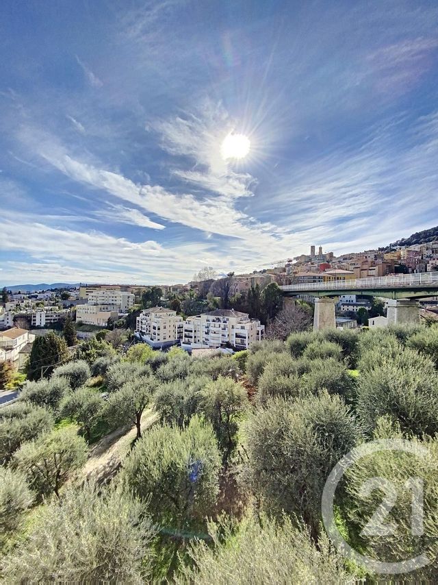 Afficher la photo en grand Appartement F3 à louer - 3 pièces - 54.52 m2 - GRASSE - 06 - PROVENCE-ALPES-COTE-D-AZUR - Century 21 Adhère Transactions