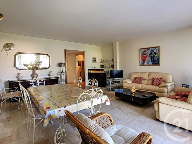 Afficher la photo en grand Appartement F2 à vendre - 3 pièces - 72.0 m2 - CANNES - 06 - PROVENCE-ALPES-COTE-D-AZUR - Century 21 Adhère Transactions