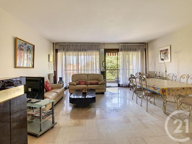 Afficher la photo en grand Appartement F2 à vendre - 3 pièces - 72.0 m2 - CANNES - 06 - PROVENCE-ALPES-COTE-D-AZUR - Century 21 Adhère Transactions