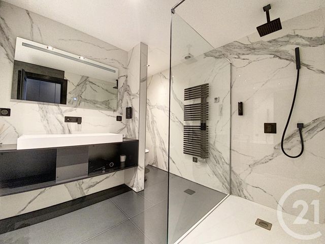 Afficher la photo en grand Appartement F7 à vendre - 7 pièces - 195.0 m2 - CANNES - 06 - PROVENCE-ALPES-COTE-D-AZUR - Century 21 Adhère Transactions