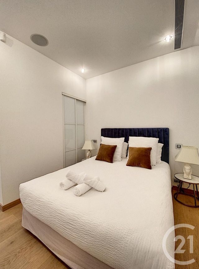 Afficher la photo en grand Appartement F4 à vendre - 5 pièces - 141.0 m2 - CANNES - 06 - PROVENCE-ALPES-COTE-D-AZUR - Century 21 Adhère Transactions
